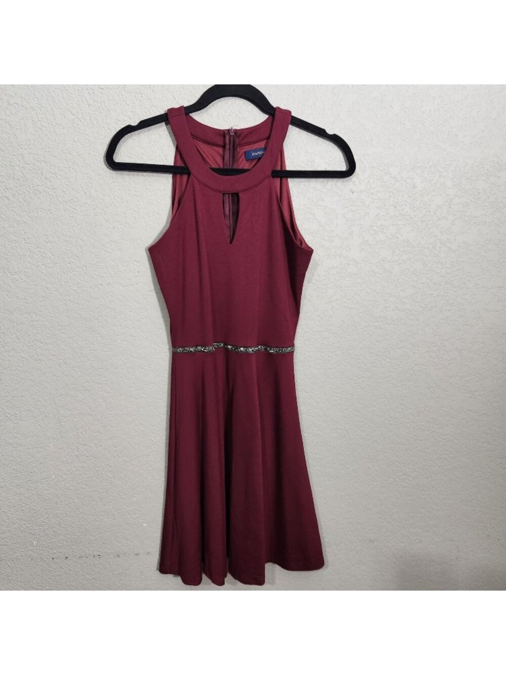 InsNova Dress Sleeveless Burgundy Rhinestone Waistband Zipper Size Small